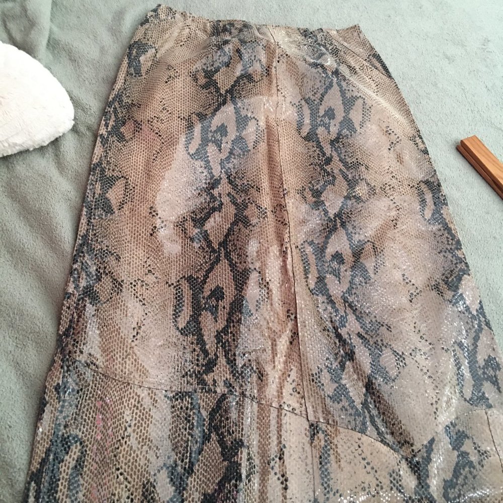 size 12 snake print/ glossy Leather skirt